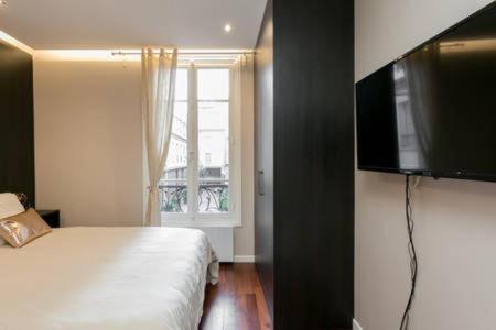 Modernized Studio - Meters From The Invalides Gardens Apartment ปารีส ภายนอก รูปภาพ